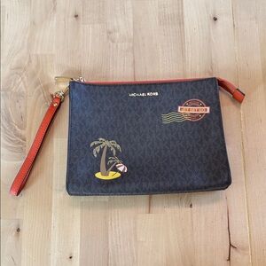 Michael Kors Jet, Set, Go Clutch